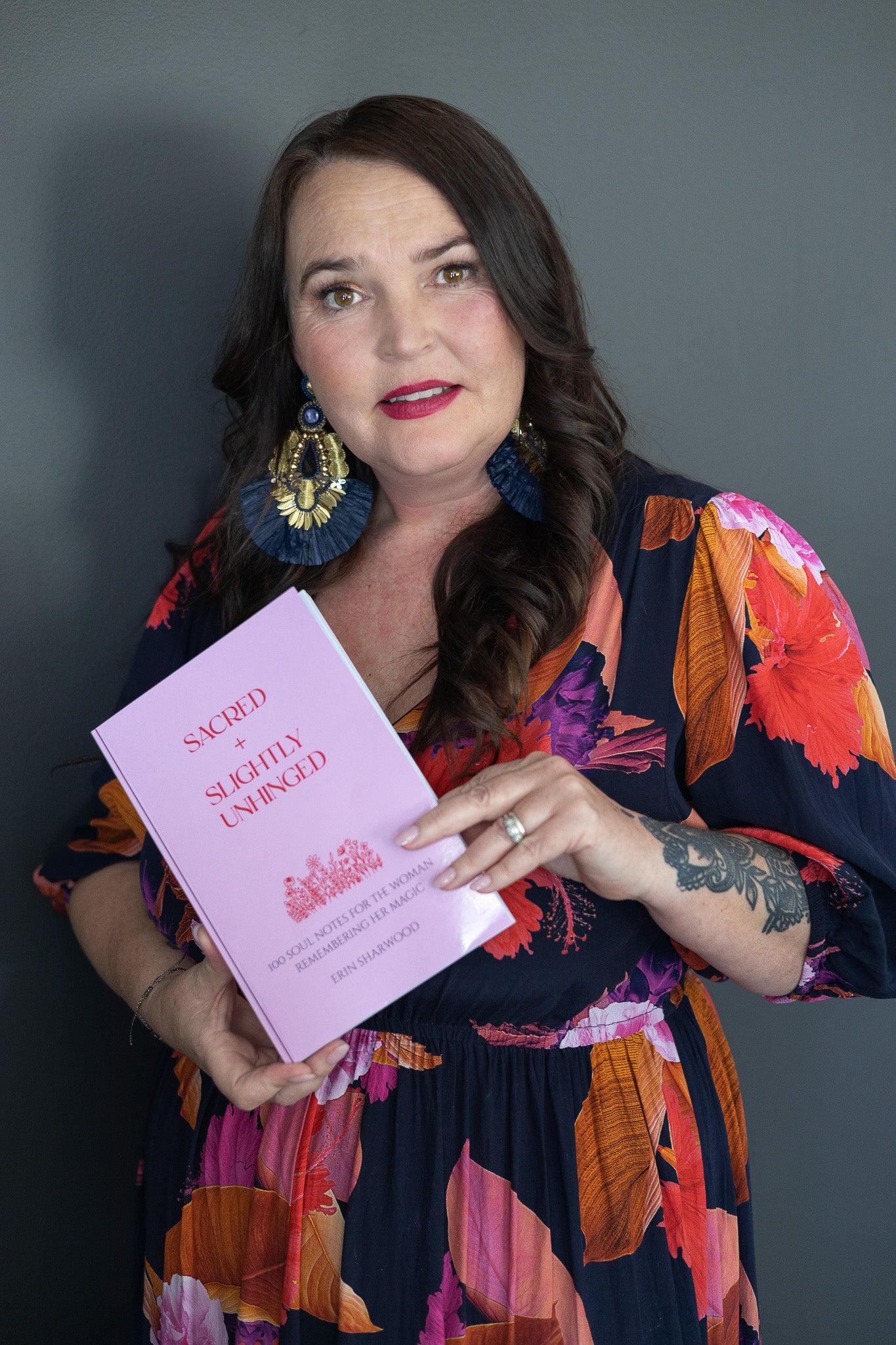 Sacred and Slightly Unhinged- 100 Soul Notes for the Woman Remembering Her Magic