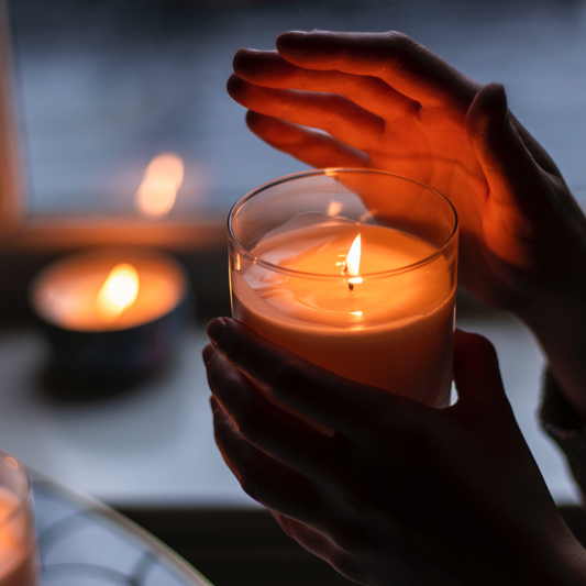 The Science Behind the Healing Benefits of Candlelight Therapy